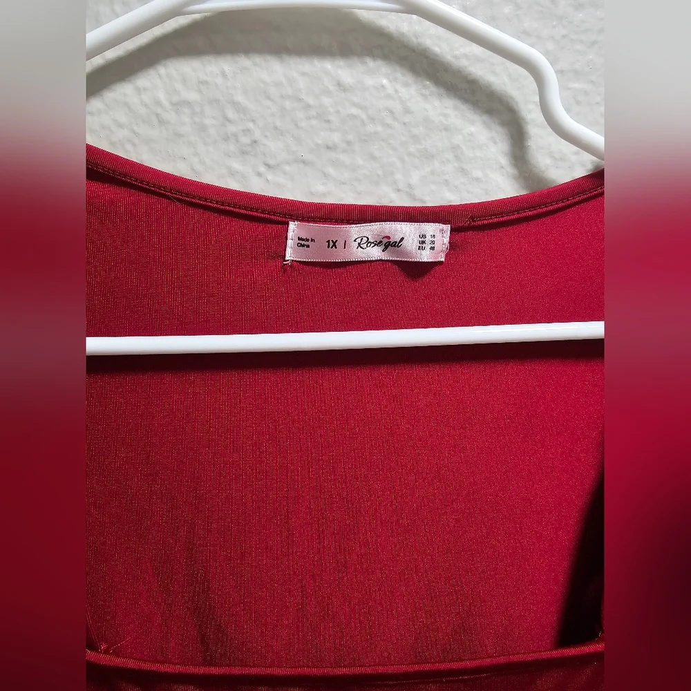 Red Rosegal Top - Picture 2 of 5